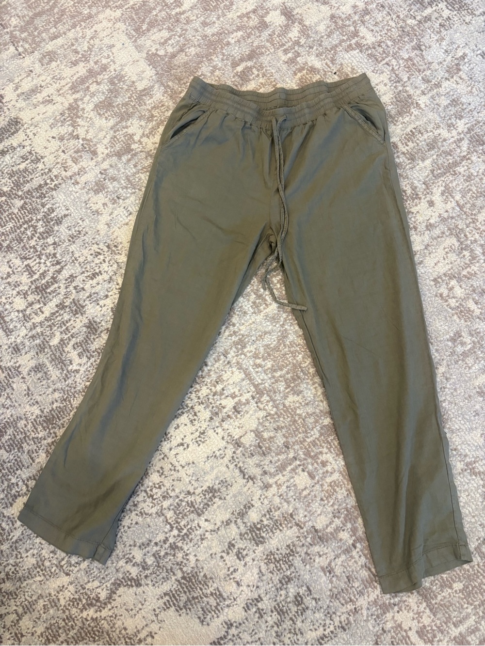Kut from the Kloth Olive Green Cropped Drawstring Pants